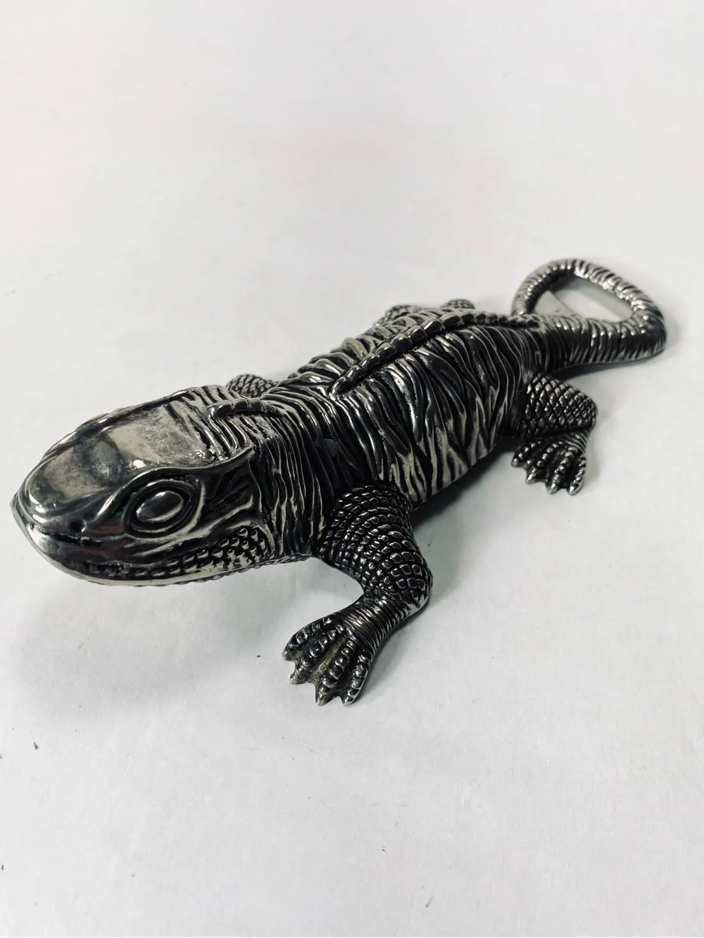 Metallic Silver Lizard Iguana Reptile Ornament Bottle Opener Twist and Non Twist